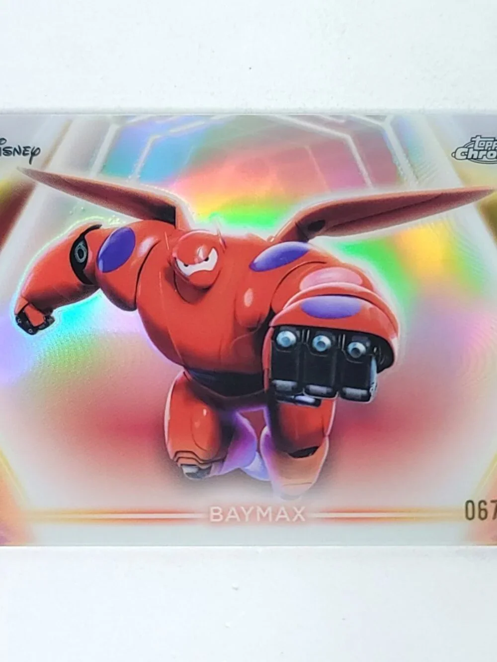 Baymax Topps 2026 Disney Neon Holo Chrome Refractor Limited 067/199 CNE